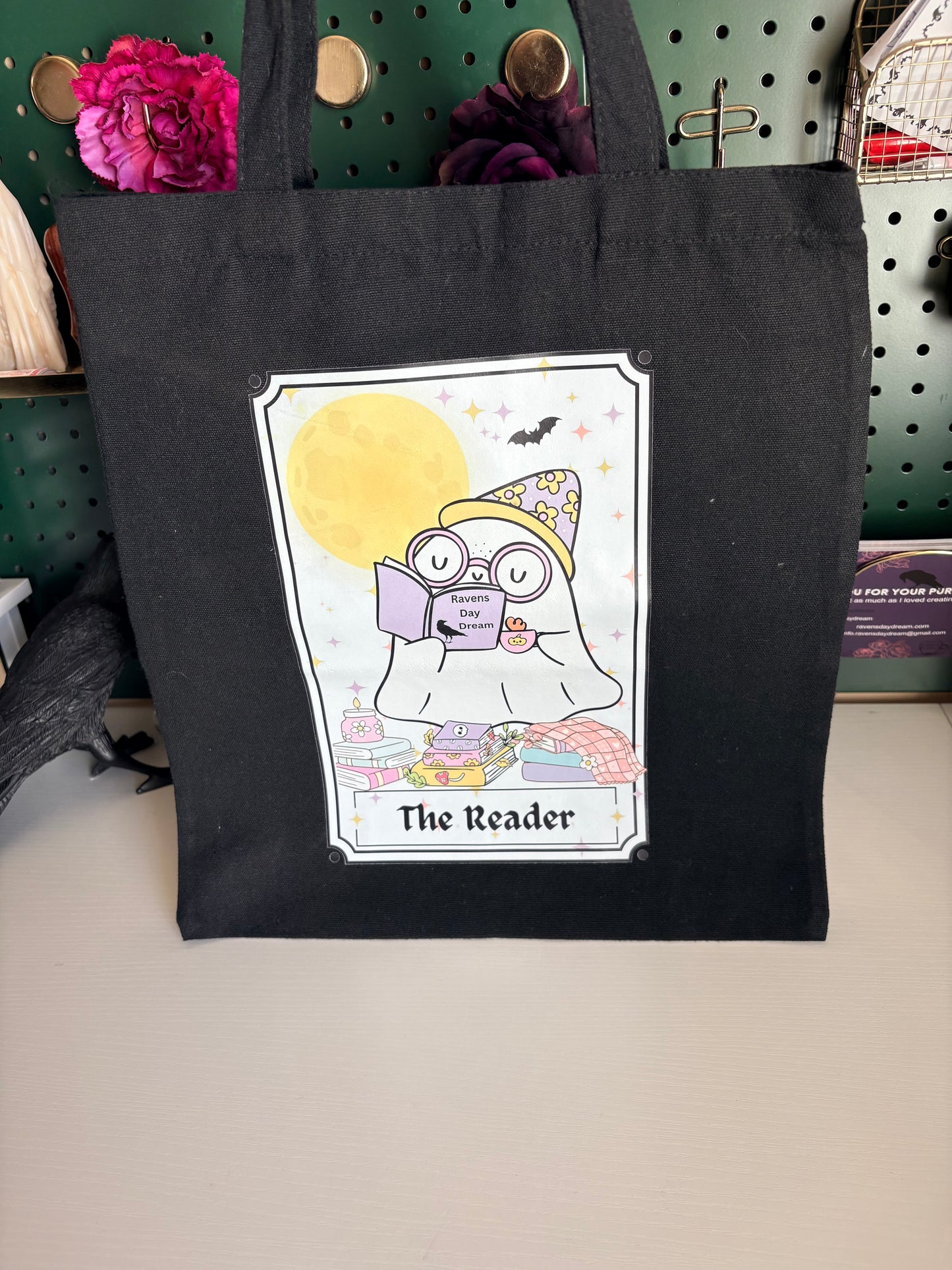 Reader tote bag