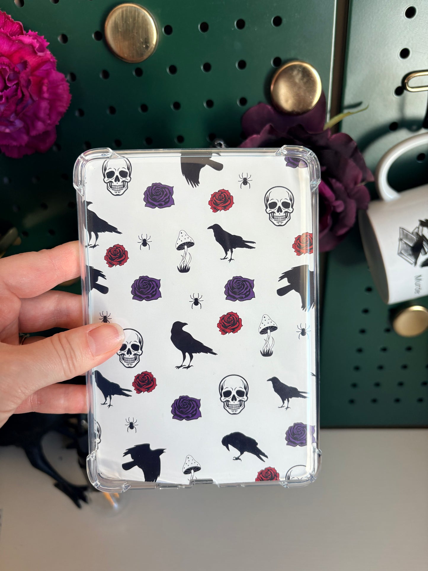 Ravens and Skulls Kindle insert for clear cases